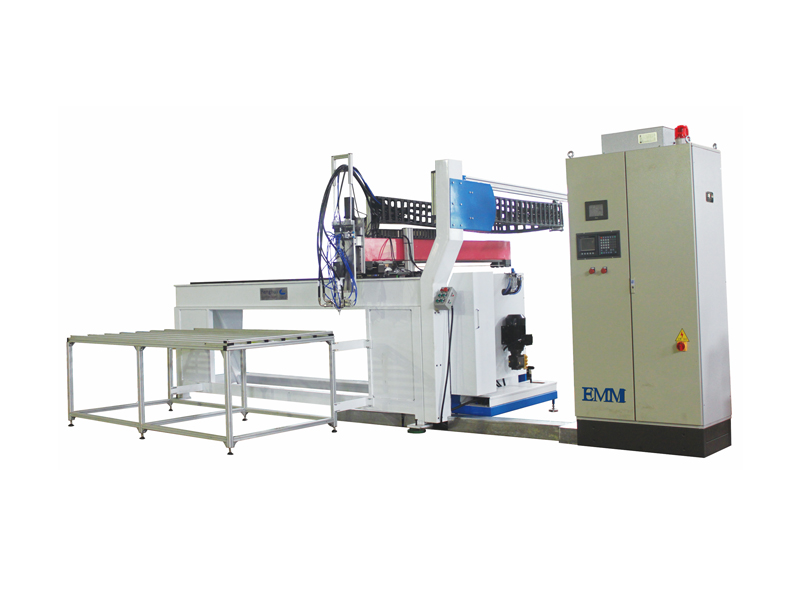 pu foam gasketing machine